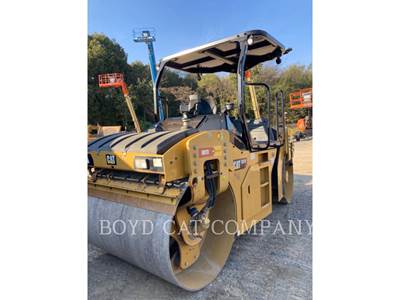 Caterpillar CB10 Smooth Drum Roller Compactor