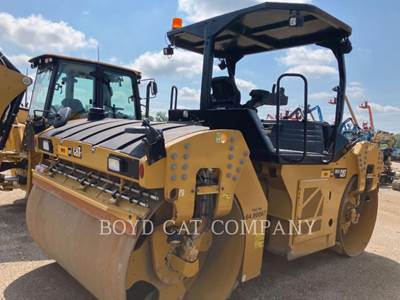 Caterpillar CB13 Tandem Vibratory Roller