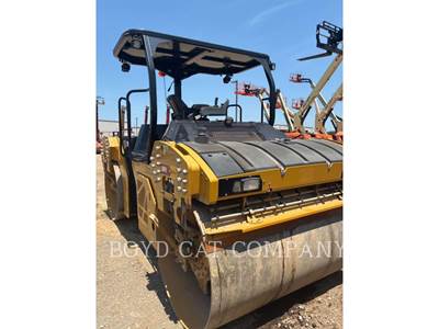 Caterpillar CB15 Smooth Drum Roller Compactor