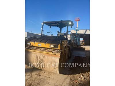 Caterpillar CB15 Smooth Drum Roller Compactor