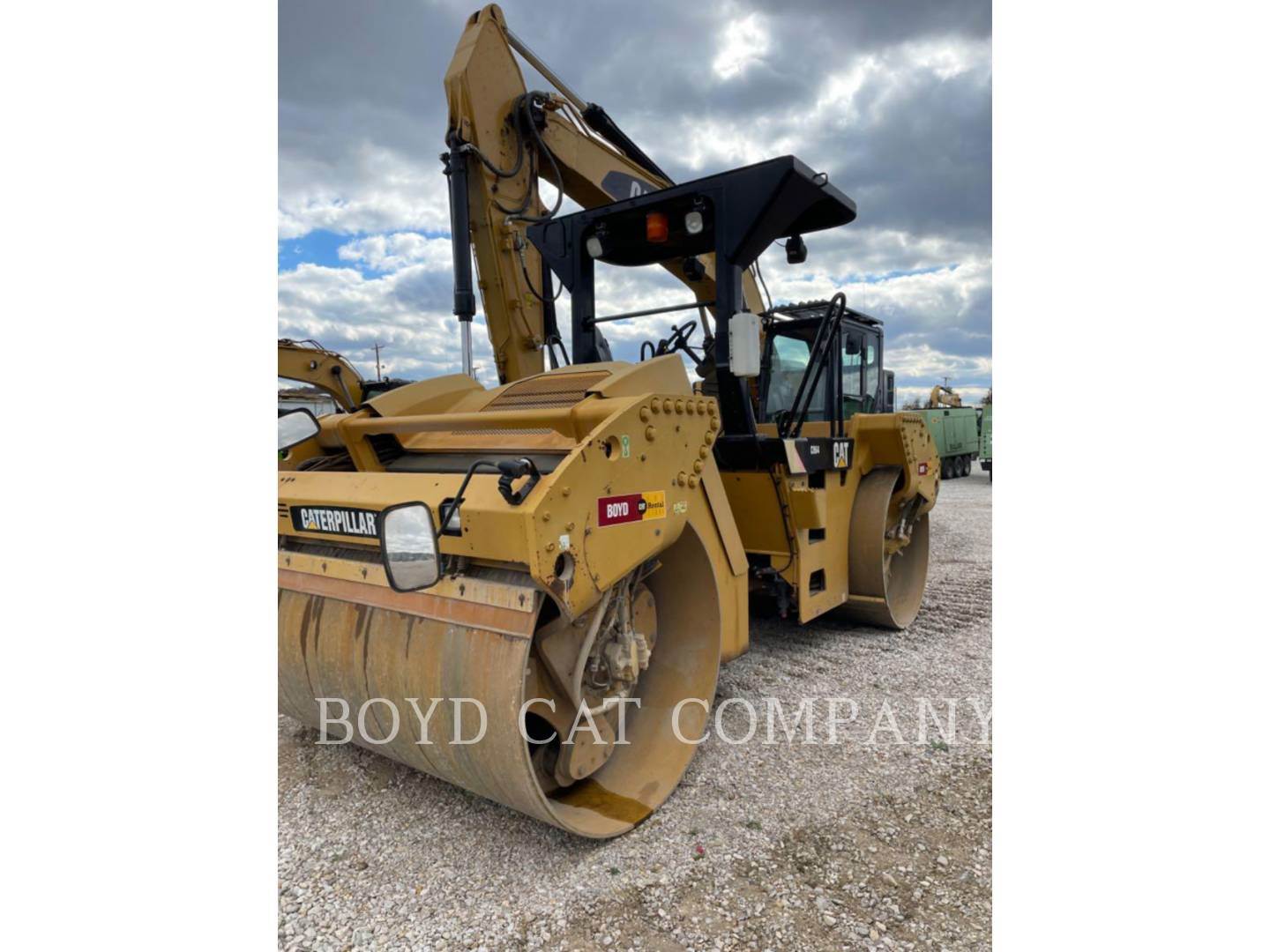 2014 Caterpillar CB64 Smooth Drum Roller Compactor For Sale, 2,815