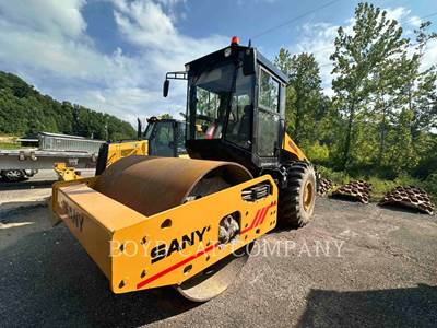Sany SSR120C-8 Smooth Drum Roller Compactor