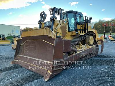 Caterpillar D9 Dozer