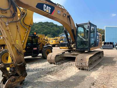Caterpillar 320EL Excavator