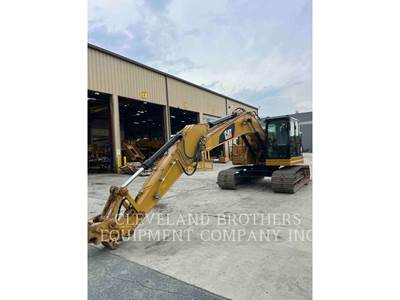 Caterpillar 325FL Excavator