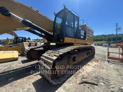 Caterpillar 390FL Excavator
