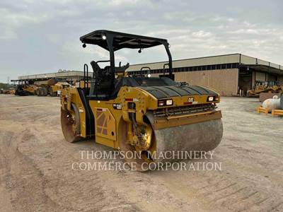 Caterpillar CB15 Smooth Drum Roller Compactor