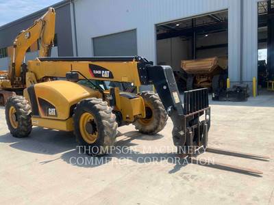 Caterpillar TL943D Telehandler
