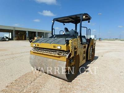 Caterpillar CB66B Asphalt Paver