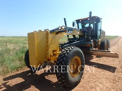 John Deere 670 Motor Grader