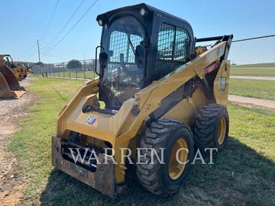Caterpillar 272D3 Skid Steer