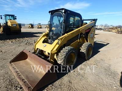 Caterpillar 272D3 Mini Skid Steer