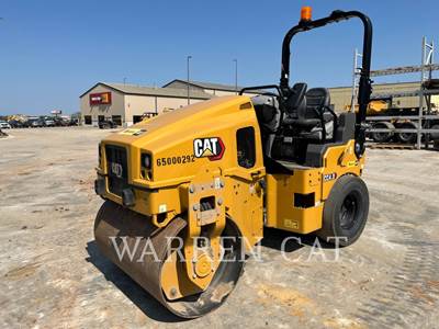 Caterpillar CC4.0 Smooth Drum Roller Compactor