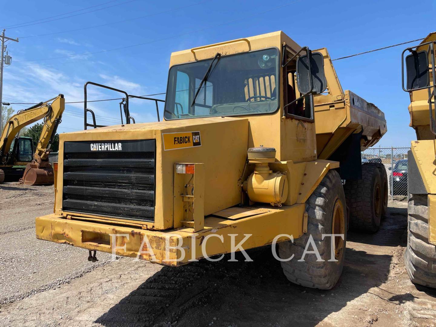 1992 Caterpillar D300D Articulated Truck For Sale, 1,133 Hours Green