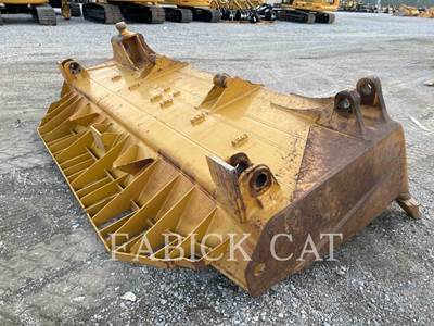 Caterpillar BLADE-D8 Blade