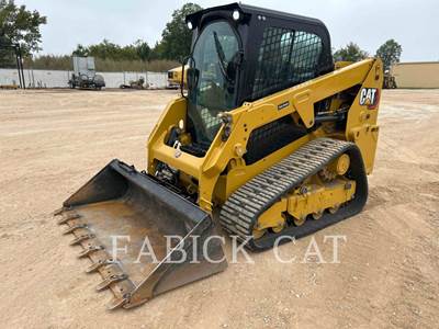 Caterpillar 239D3 Compact Track Loader