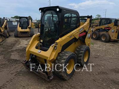 Caterpillar 242D3 Skid Steer