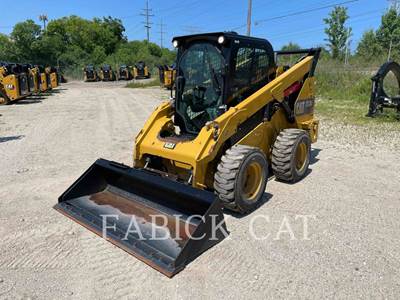 Caterpillar 272D Skid Steer