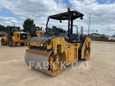 Caterpillar CB10 Smooth Drum Roller Compactor