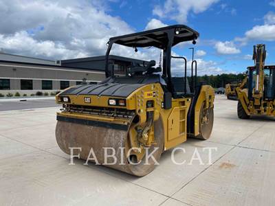 Caterpillar CB13-01 Smooth Drum Roller Compactor