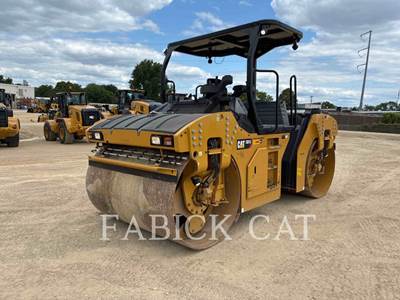 Caterpillar CB1301 Smooth Drum Roller Compactor