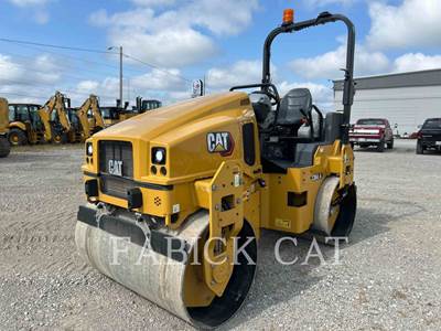 Caterpillar CB4.403 Smooth Drum Roller Compactor