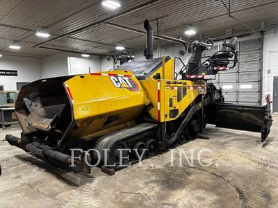 Caterpillar AP-1055 Asphalt Paver