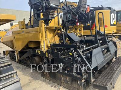 Caterpillar AP-655D Asphalt Paver