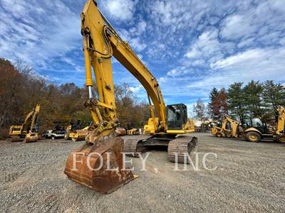 Komatsu PC390LC-11 Excavator