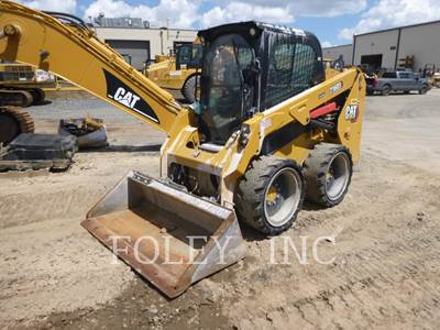 Caterpillar 236D3 Skid Steer