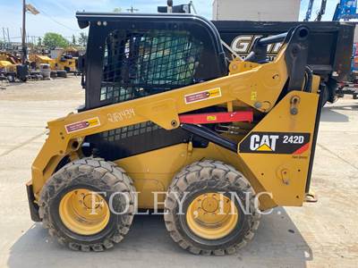 Caterpillar 242D Skid Steer