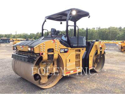 Caterpillar CB13 Tandem Vibratory Roller