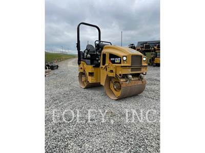 2019 Caterpillar CB22B Smooth Drum Roller Compactor For Sale, 599 Hours ...
