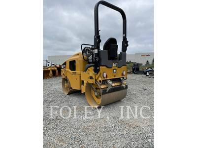 2019 Caterpillar CB22B Smooth Drum Roller Compactor For Sale, 599 Hours ...
