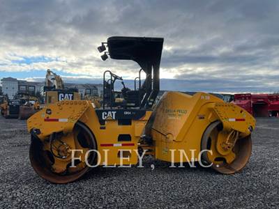 Caterpillar CB54 Tandem Vibratory Roller