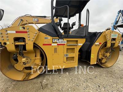 Caterpillar CB64B Smooth Drum Roller Compactor