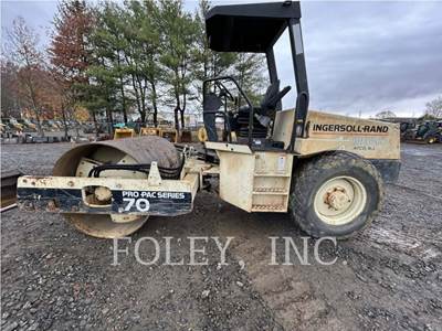Ingersoll-Rand SD70 Smooth Drum Roller Compactor