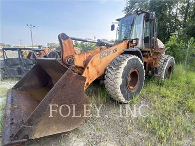 Case 821F Wheel Loader