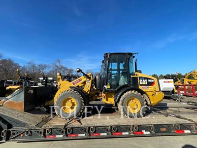 Caterpillar 906M Wheel Loader