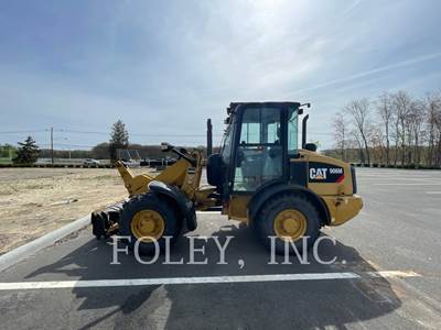 Caterpillar 906M Wheel Loader