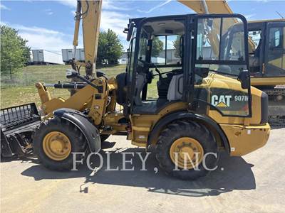 Caterpillar 907M Wheel Loader