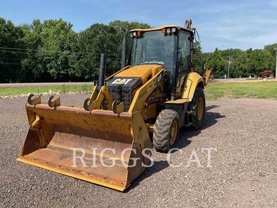 Caterpillar 420F Backhoe