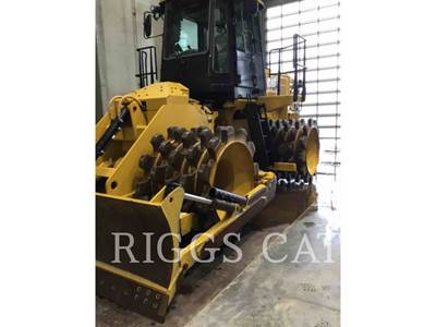 Caterpillar 815-11 Smooth Drum Roller Compactor