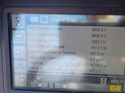 Caterpillar AP-655F Asphalt Paver