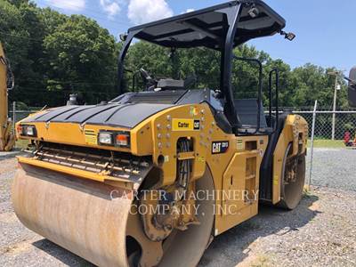 Caterpillar CB13 Tandem Vibratory Roller