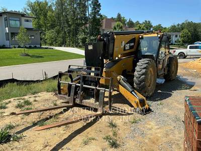 Caterpillar TL1055D Telehandler