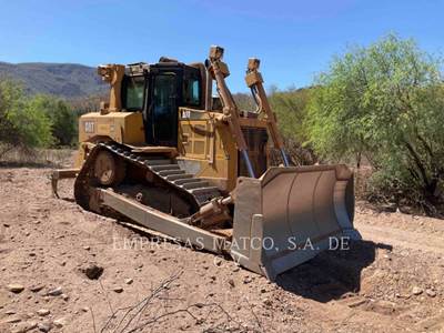 Caterpillar D6T Dozer