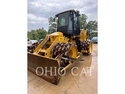 Caterpillar 81511 Smooth Drum Roller Compactor