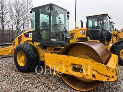 Caterpillar CS56 Smooth Drum Roller Compactor