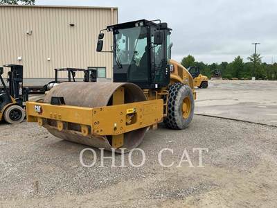 Caterpillar CS56B Smooth Drum Roller Compactor